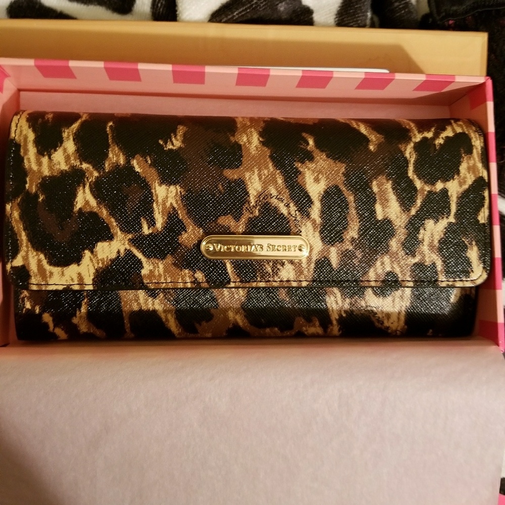 Victoria secret leopard wallet